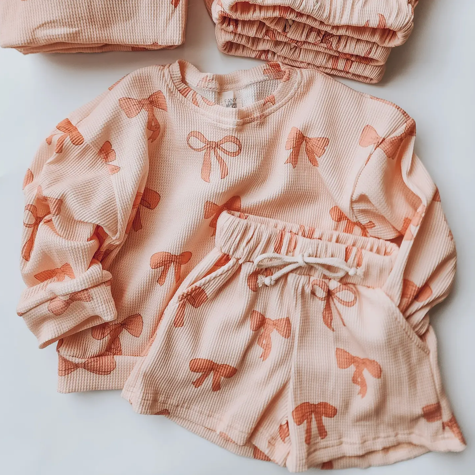 The Blushing Bow Set