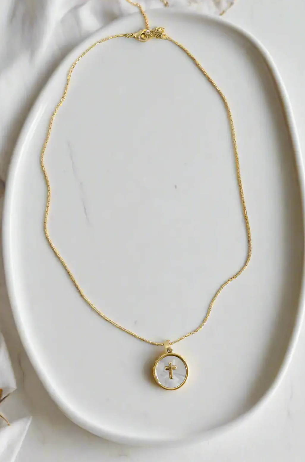 Hannah Pearl Shell Cross Necklace
