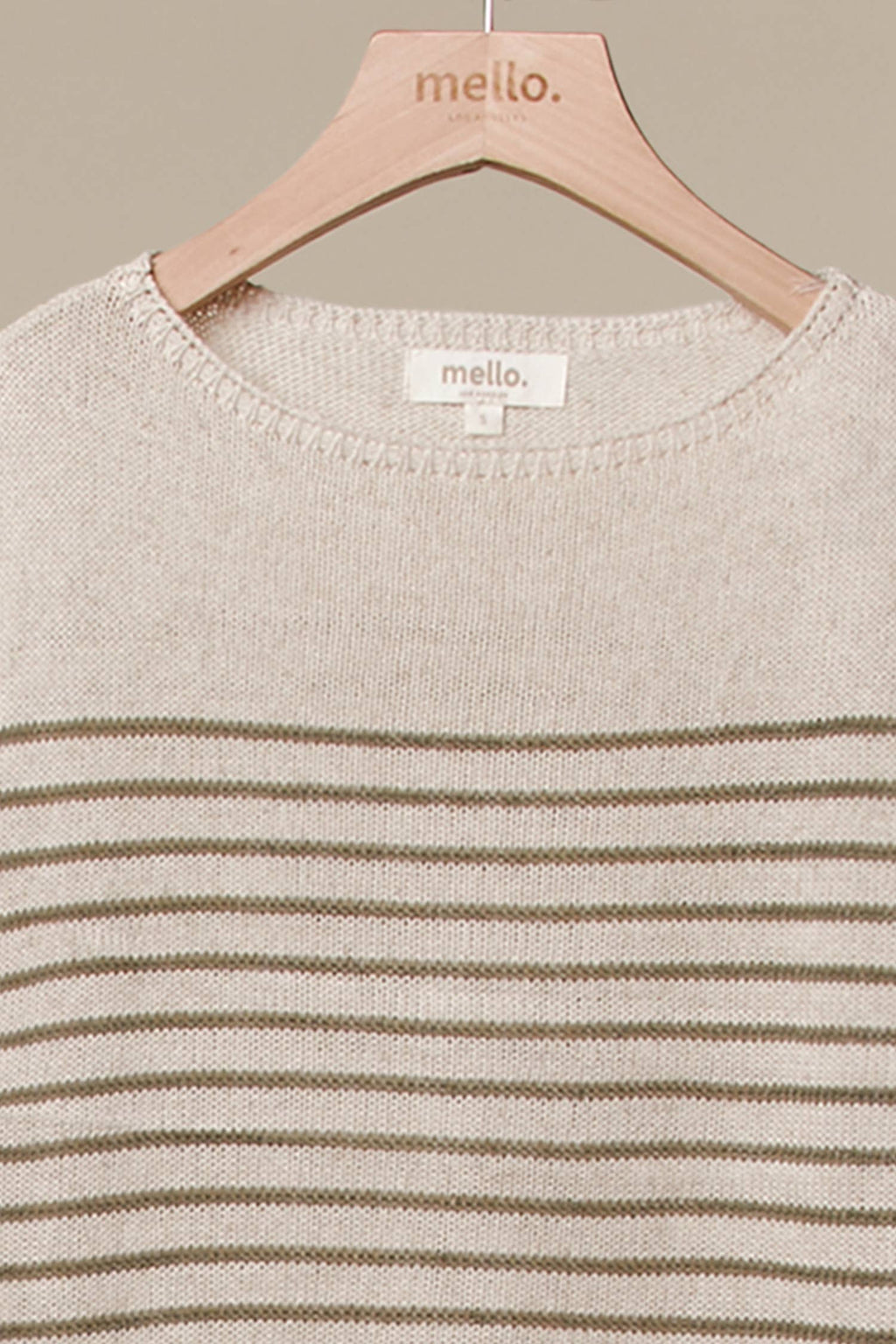 Sleeveless Knit Top with Striped Pattern