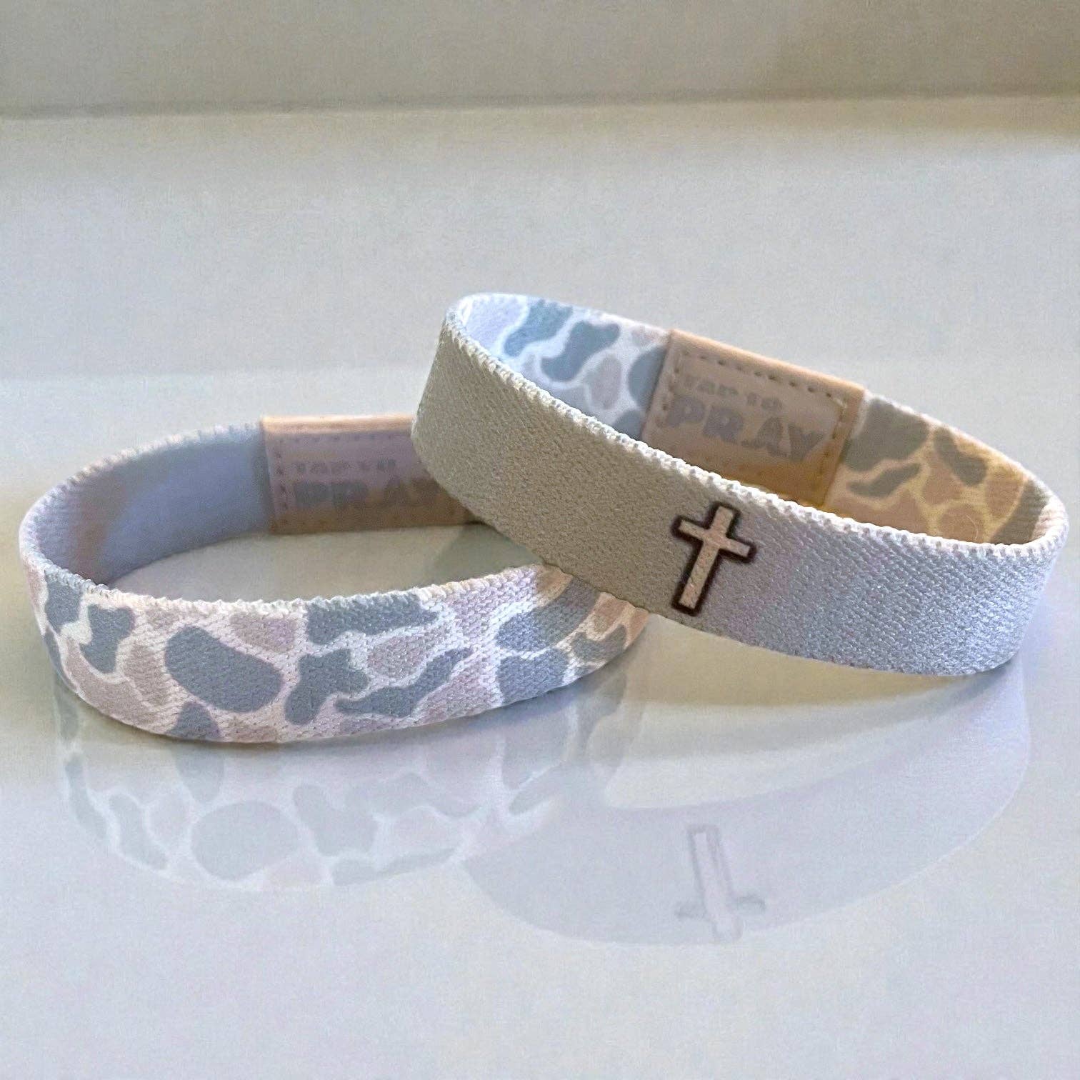 Tap To Pray® Wristband – River Rock Camo - Aspen