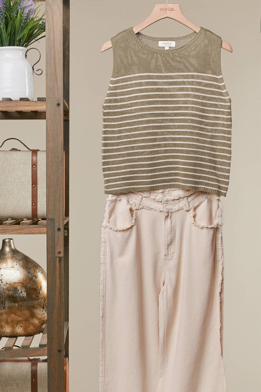 Sleeveless Knit Top with Striped Pattern