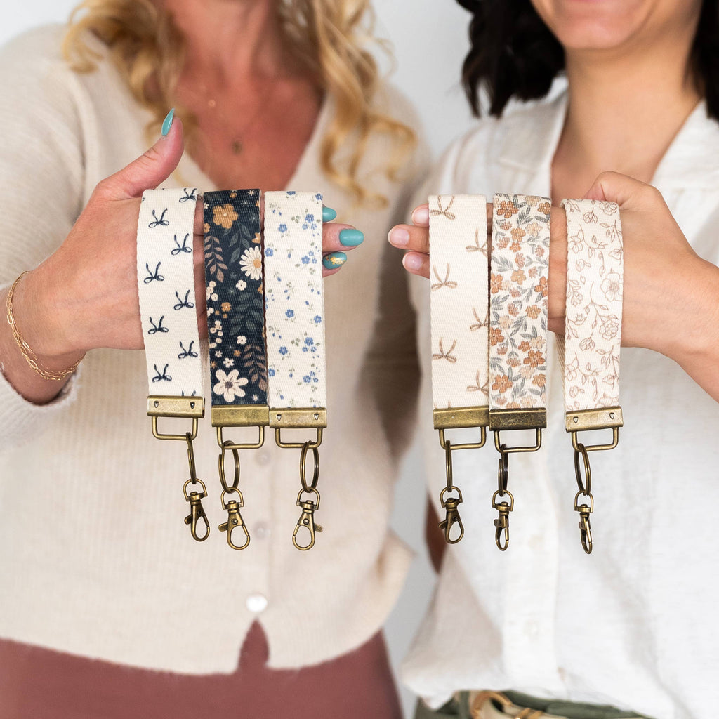 Canvas Wristlet Lanyard
